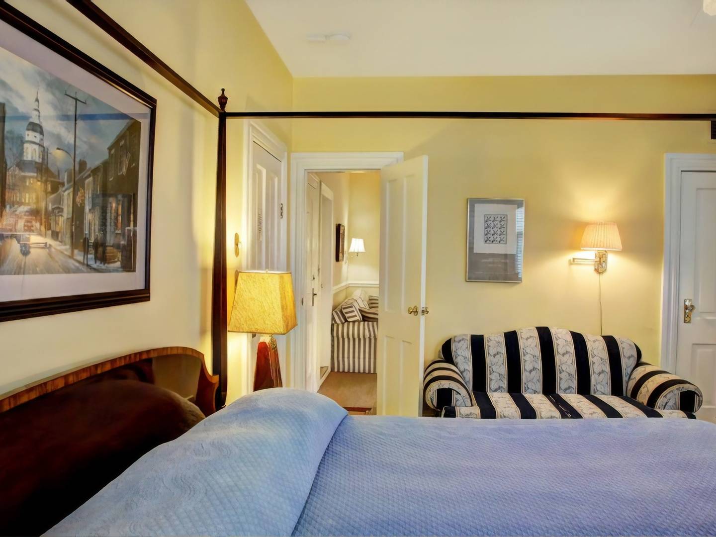 Flag House Inn, Annapolis, Maryland Bed and Breakfasts Inns