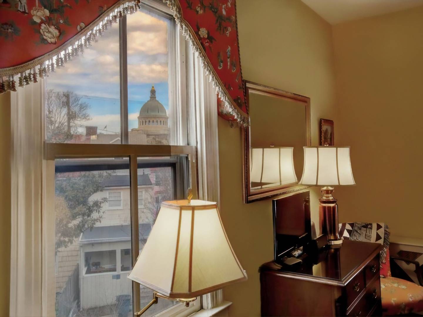 Flag House Inn, Annapolis, Maryland Bed and Breakfasts Inns