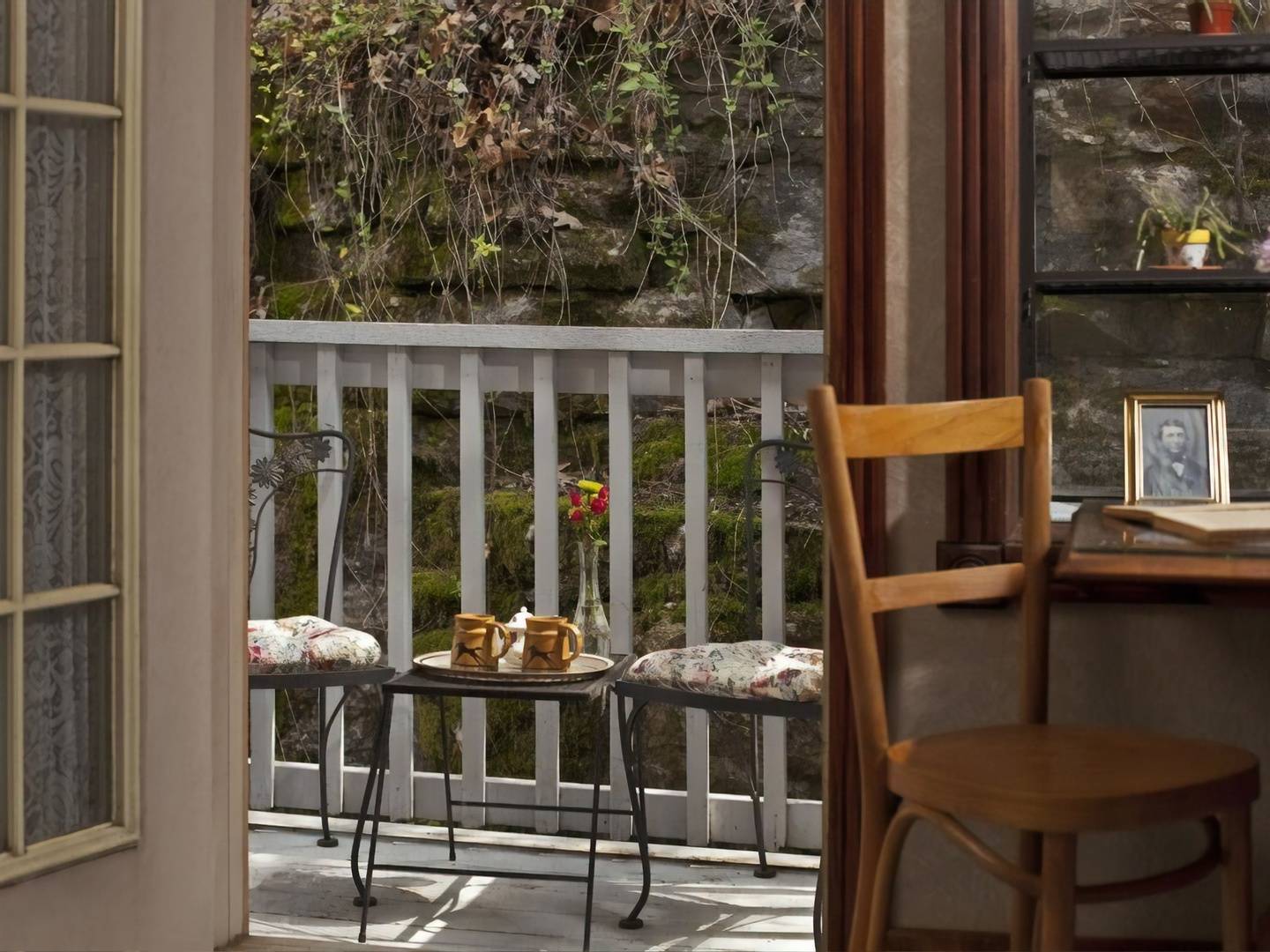 Cliff Cottage Inn - Boutique Hotel And Bed & Breakfast, Eureka Springs ...