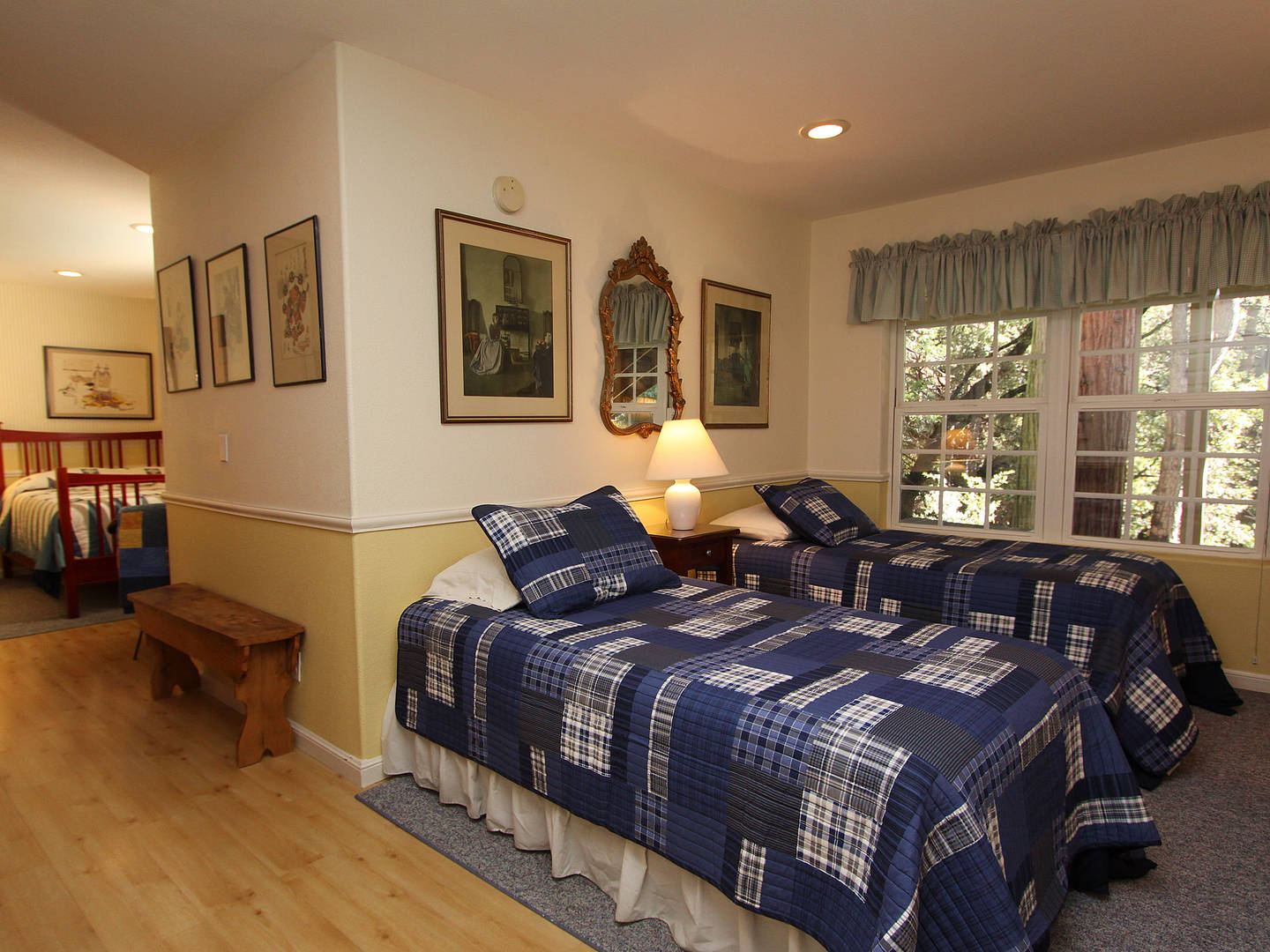 McCaffrey House Bed & Breakfast Inn, Twain Harte, California Bed and