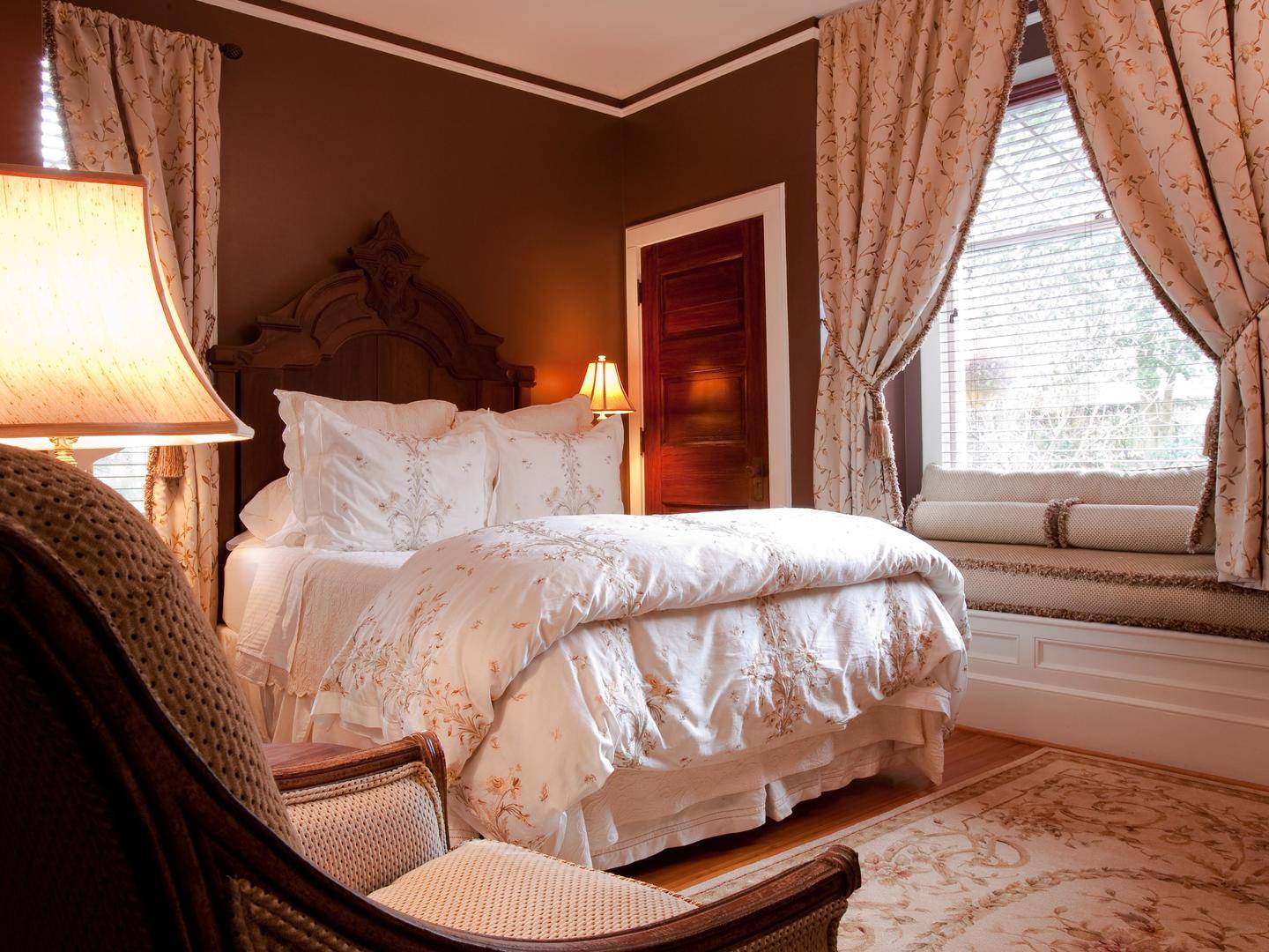 The Black Walnut Bed & Breakfast Inn, Asheville, North Carolina Bed And ...