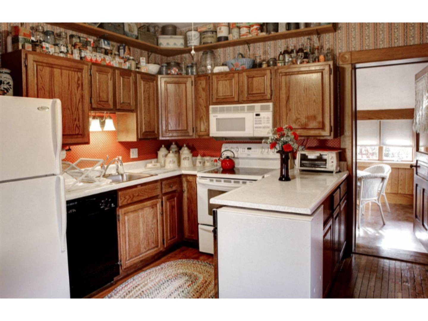 The Queen, A Victorian Bed and Breakfast, Bellefonte, Pennsylvania Bed and Breakfasts Inns