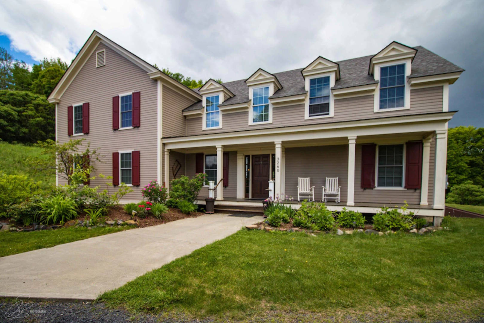 The Old Lantern Inn and Barn, Charlotte, Vermont Bed and Breakfasts Inns