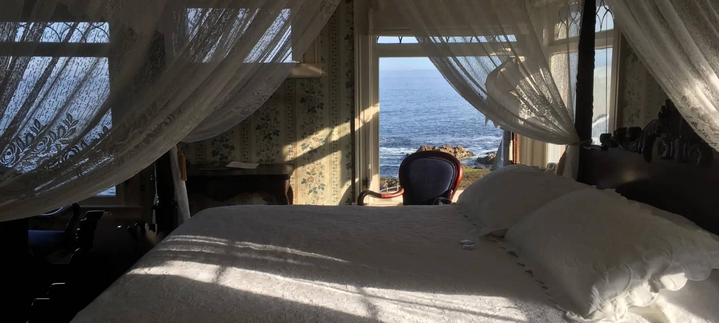 Martine Inn, Pacific Grove, California Bed and Breakfasts Inns