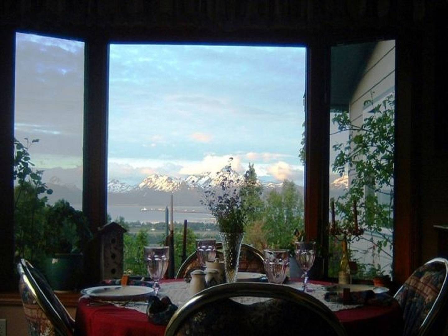 A Rosy Outlook Bed And Breakfast, Homer, Alaska Bed And Breakfasts Inns