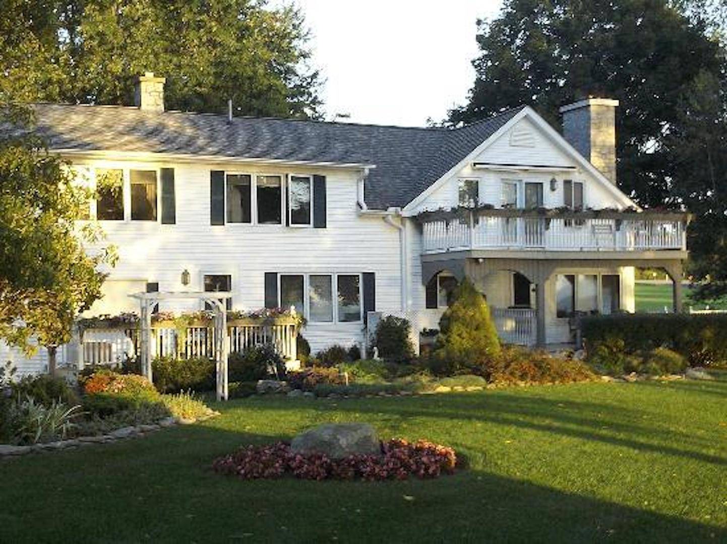 Ferry Watch Inn, Grand Isle, Vermont Bed and Breakfasts Inns