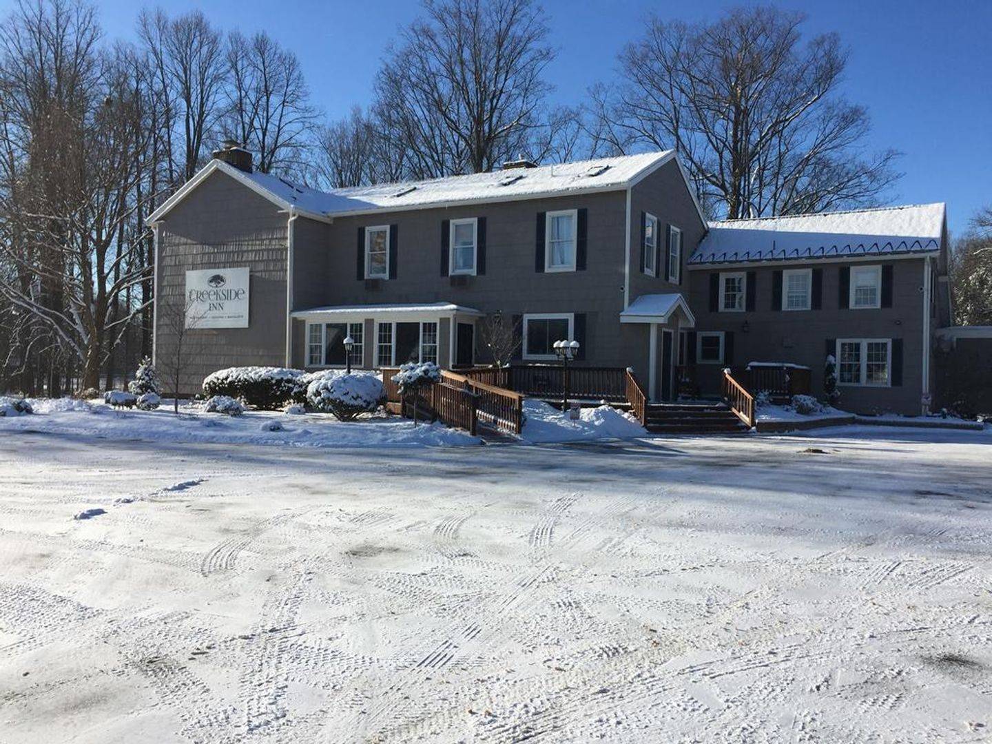 The Creekside Inn, Oneida, New York Bed and Breakfasts Inns