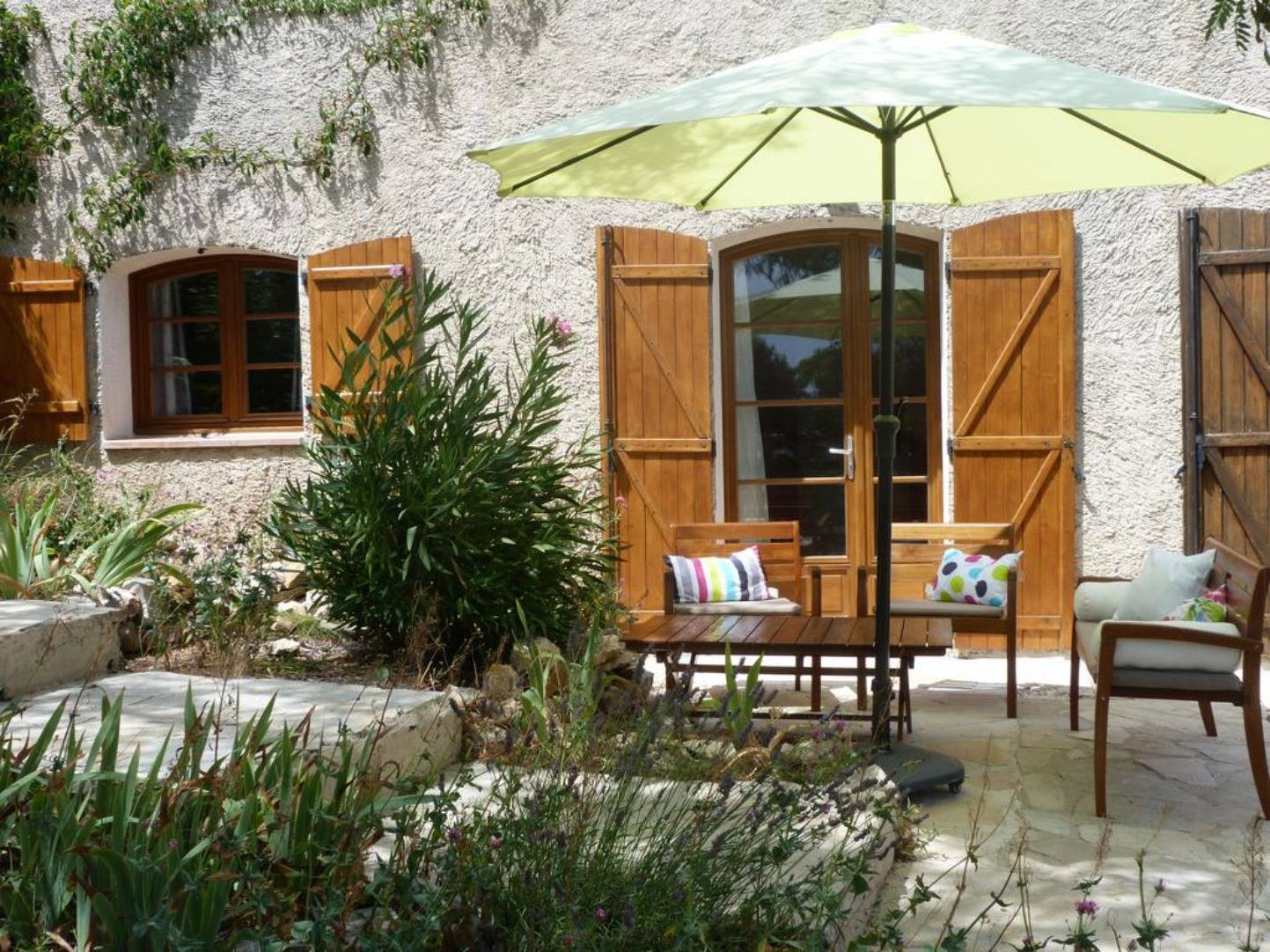Cassis Bed and Breakfast