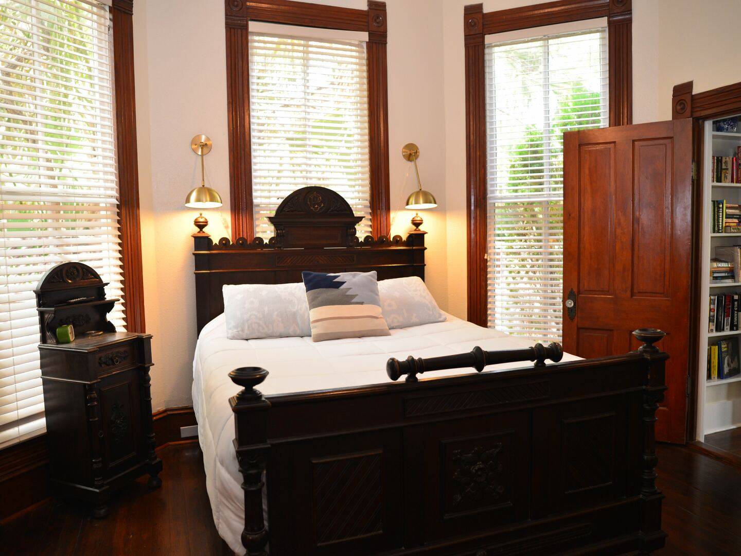 Brava House Boutique Bed & Breakfast