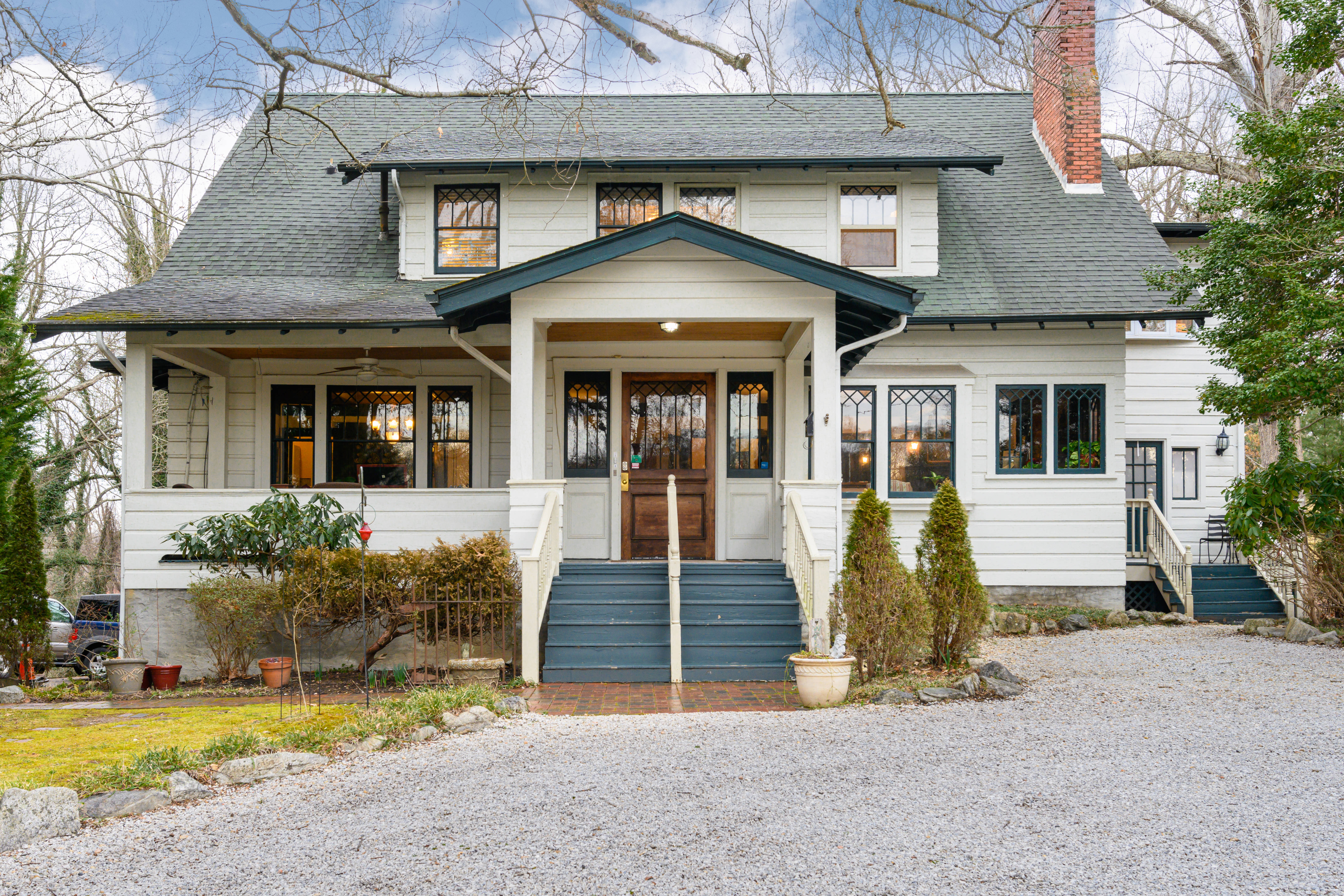 Asheville North Carolina Bed And Breakfast Inn Oakland Cottage Bed And ...