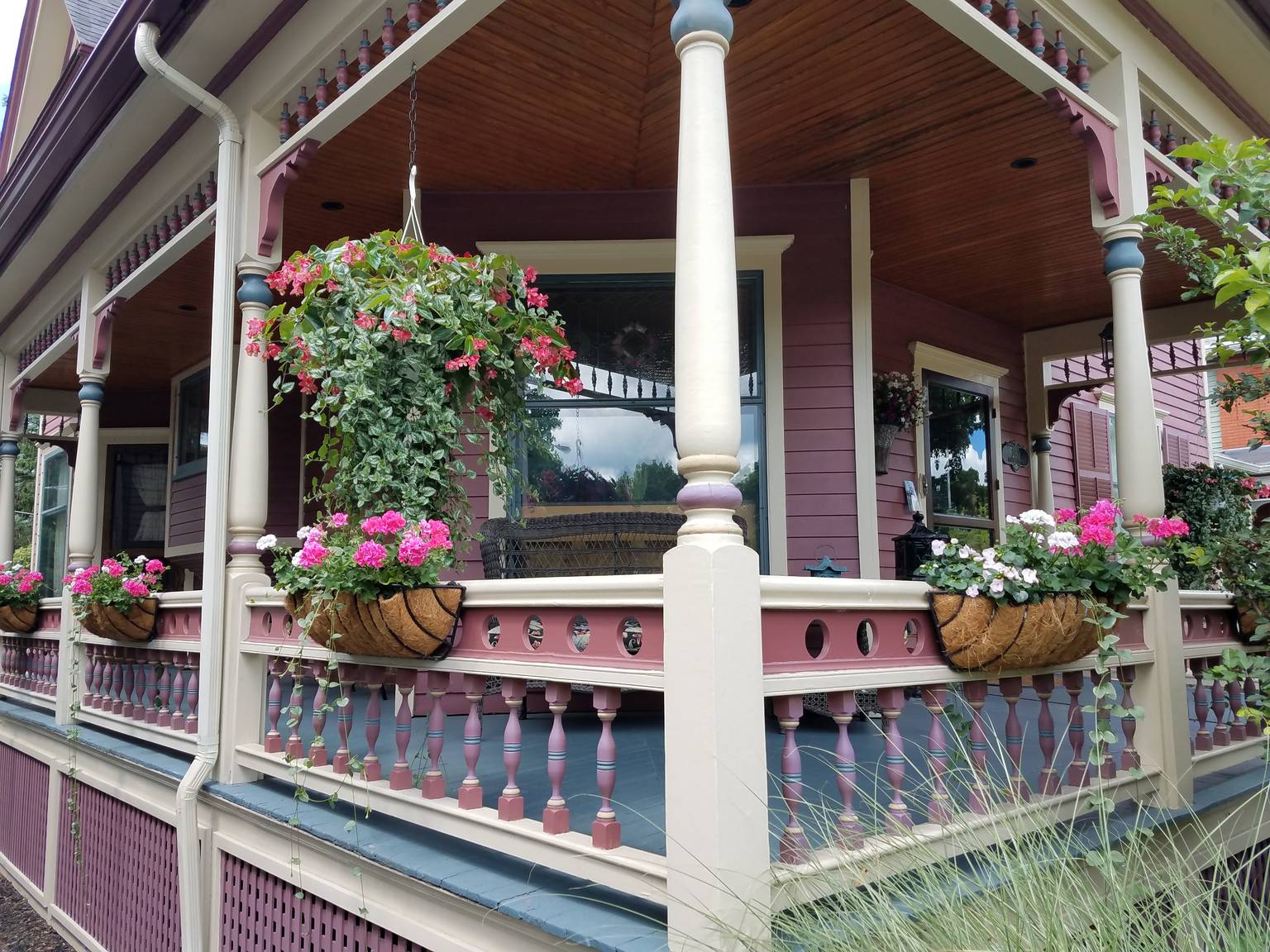 Bella Rose Bed and Breakfast, Canandaigua, New York Bed and Breakfasts Inns