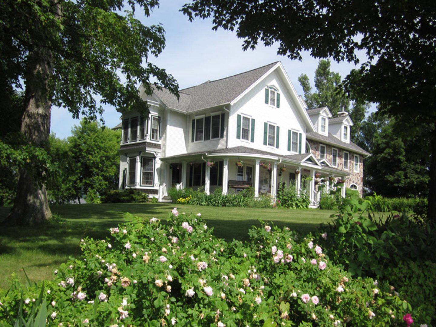 Maple Shade Bed And Breakfast, Stillwater, New York Bed And Breakfasts Inns