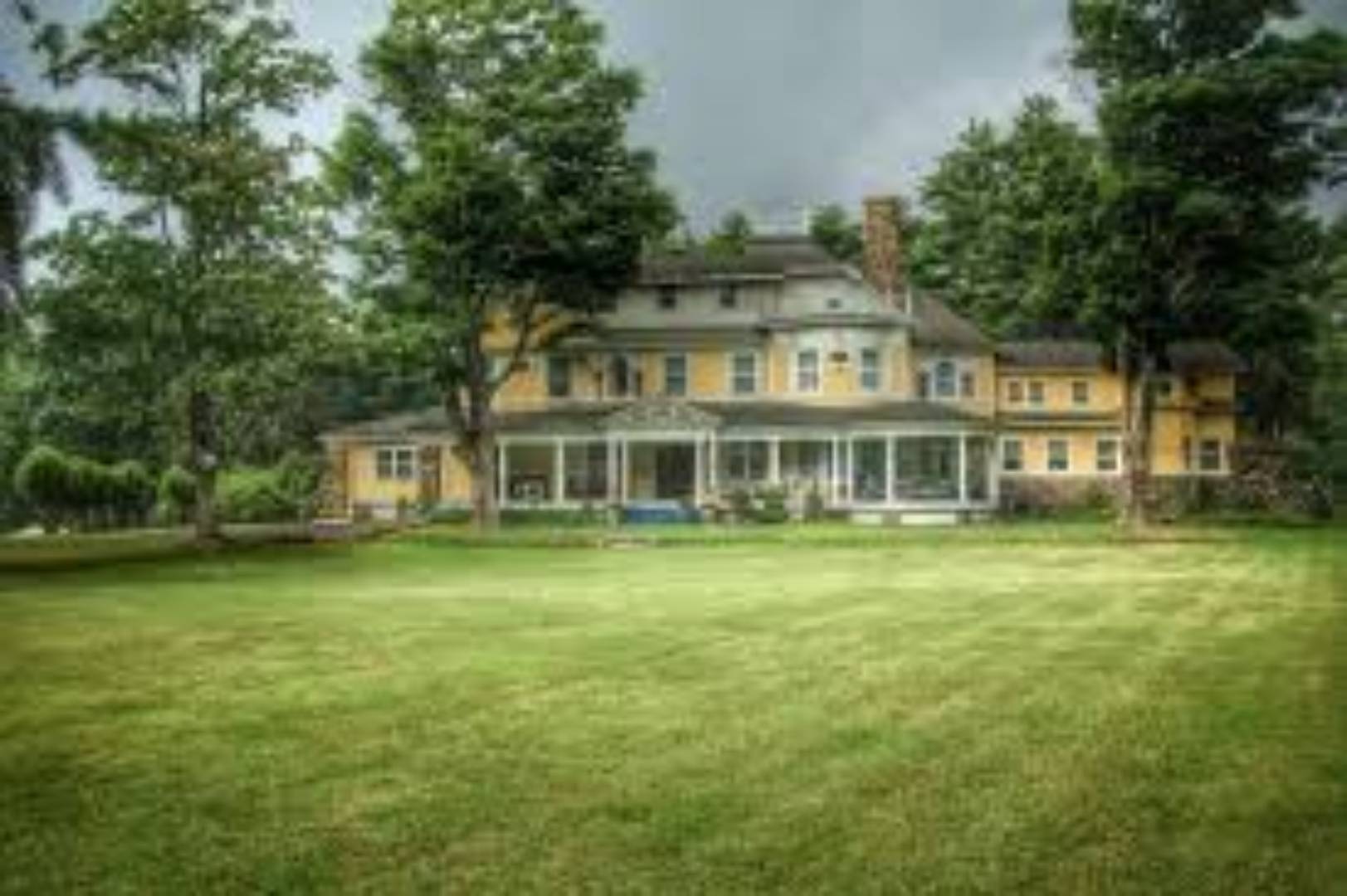 Burn Brae Mansion, Glen Spey, New York Bed And Breakfasts Inns