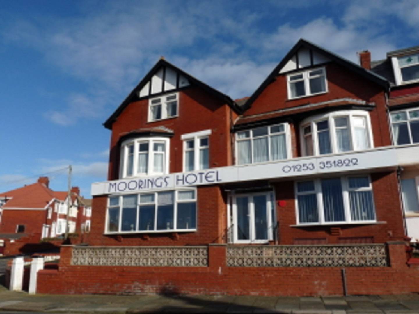 Moorings Hotel, Blackpool, England Bed and Breakfasts Inns