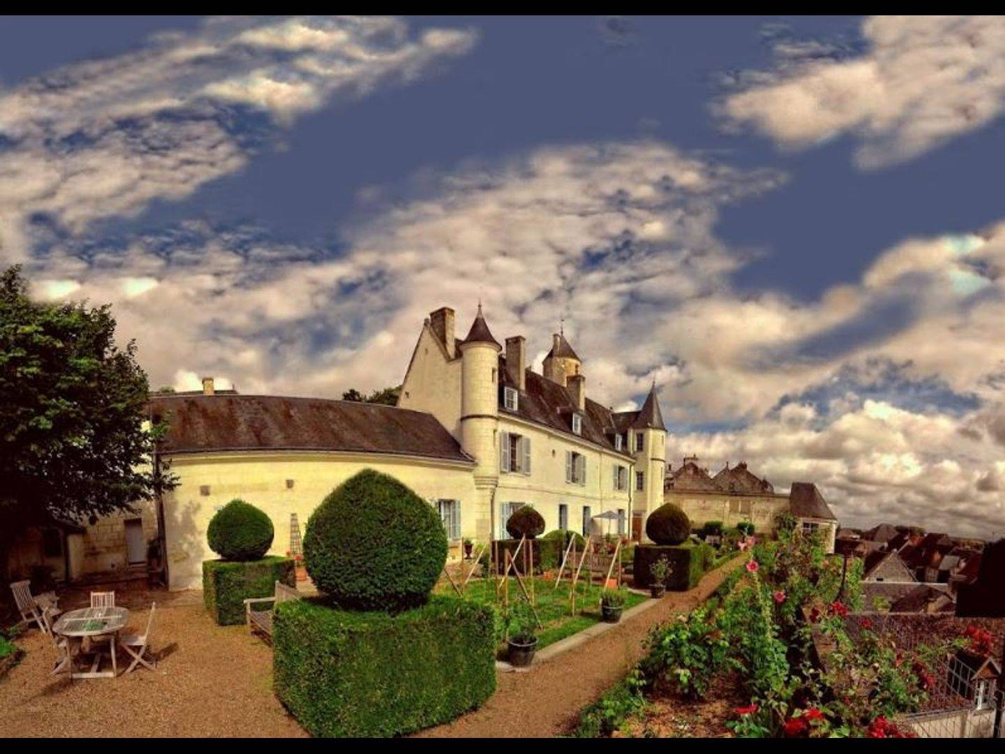 Loches Bed and Breakfast