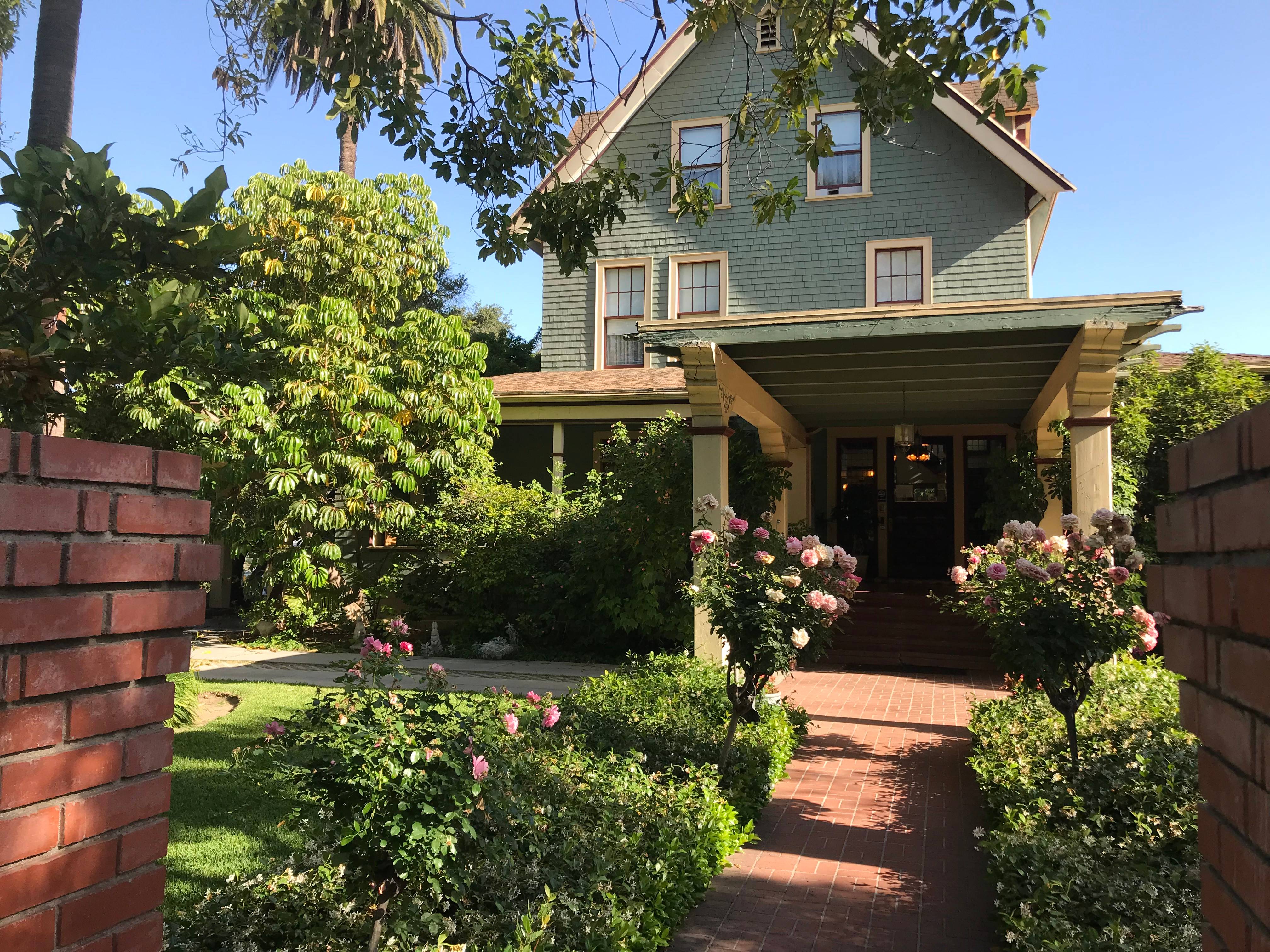 Bissell House Bed & Breakfast, South Pasadena, California Bed and