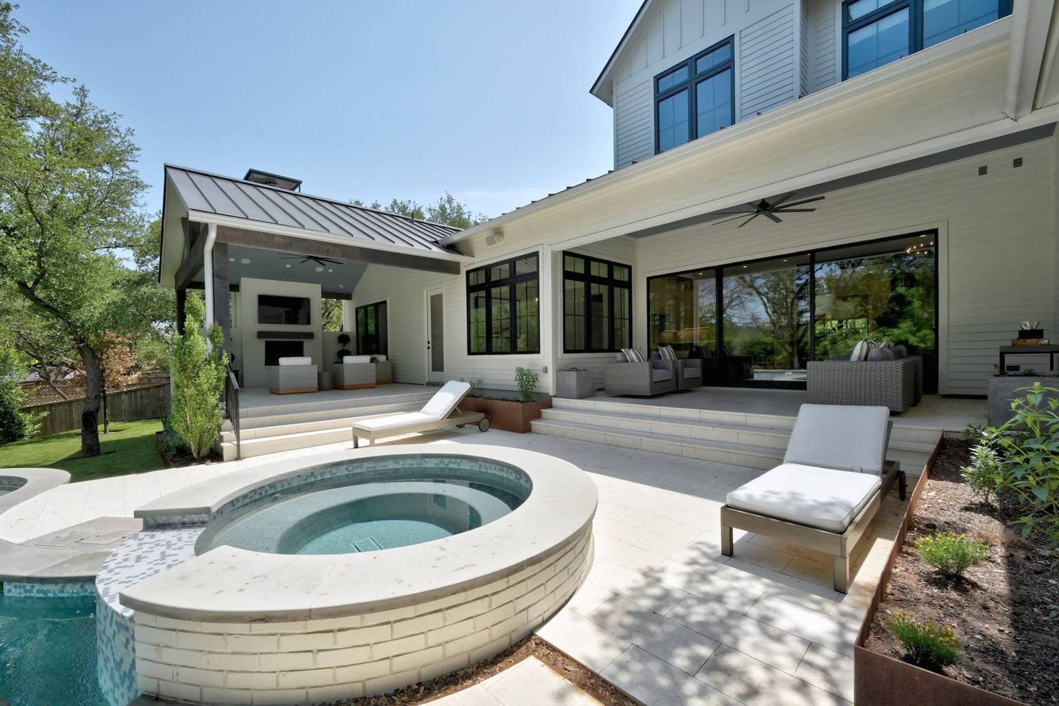 Charm Estate