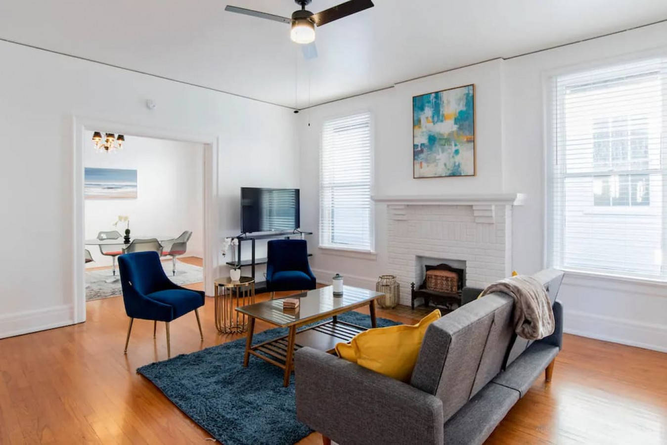 1006 Govt St Unit 4 (Balcony w/a View) · Midtown Balcony Beauty! 1200Sq