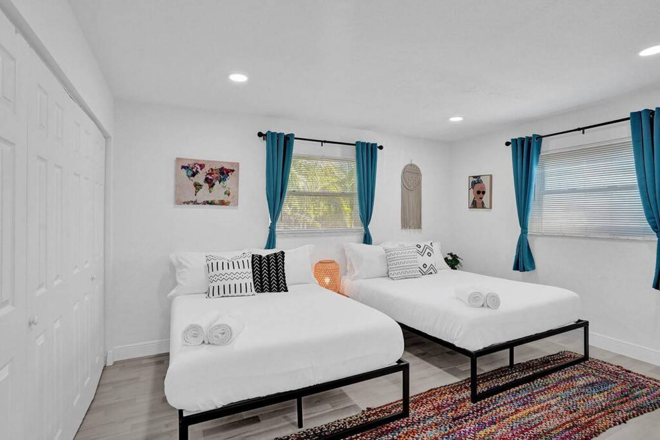 Close to Las Olas, The Beach, Wilton Manors Private Patio Renovated BOHO Design, Fort