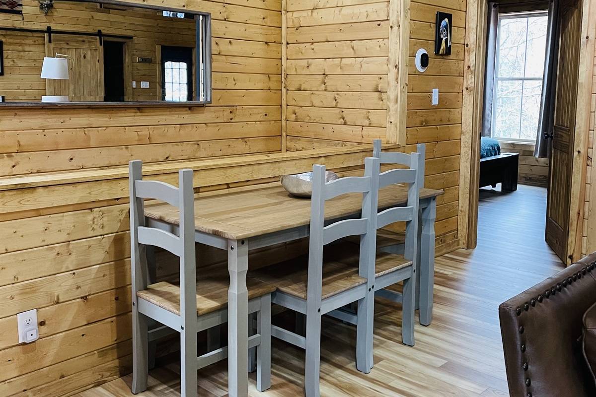 Saloli 55 Smoky Mountain Cabin, Sevierville, TN Bed and Breakfasts Inns