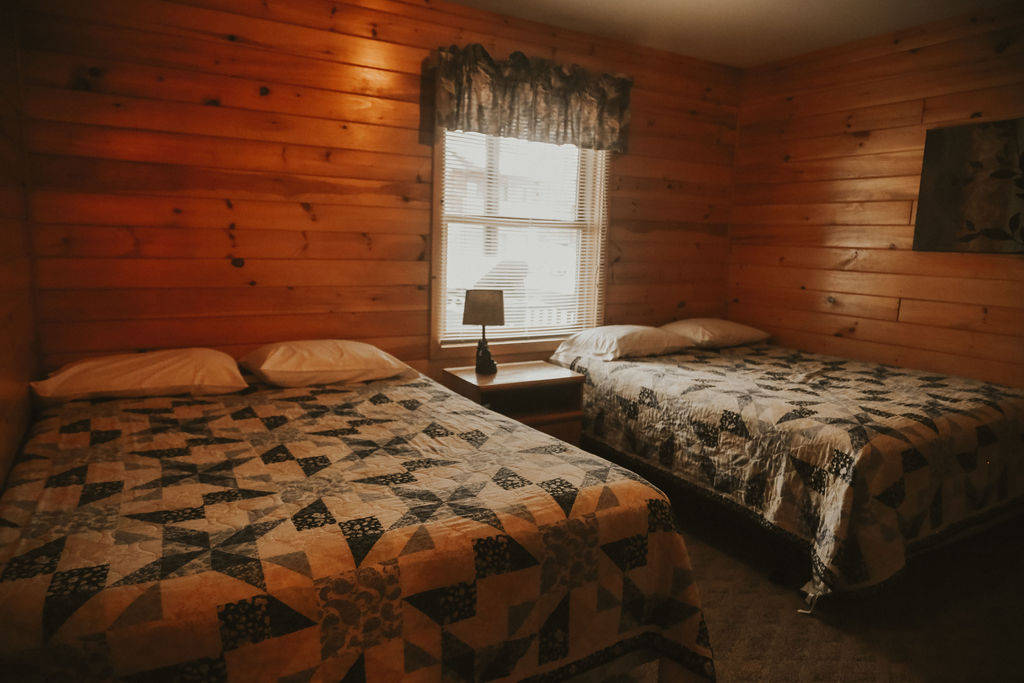 2455 Stunning MultiFamily Log Cabin within Beaver Creek, Gaylord