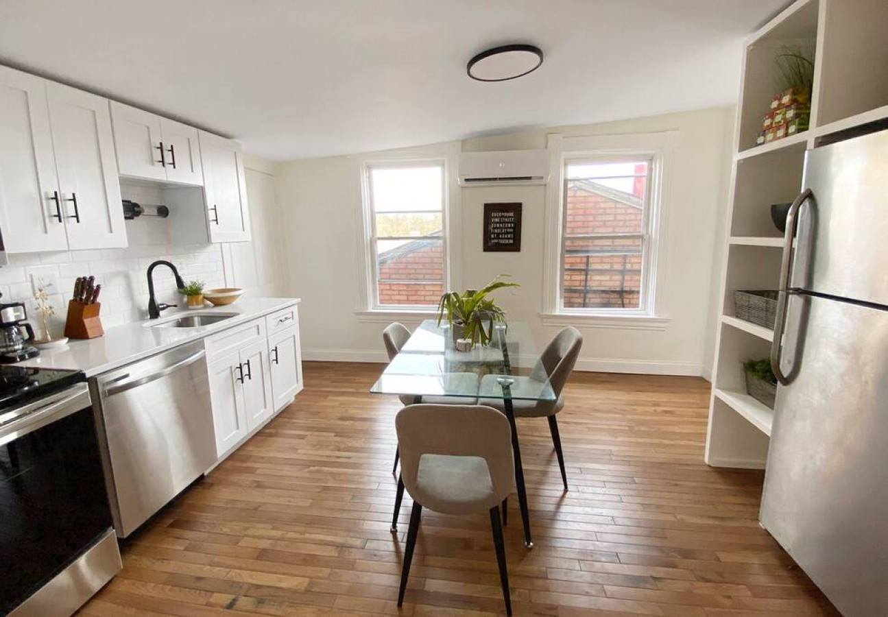 Explore Downtown and Mount Adams with River Views!, Cincinnati, Ohio