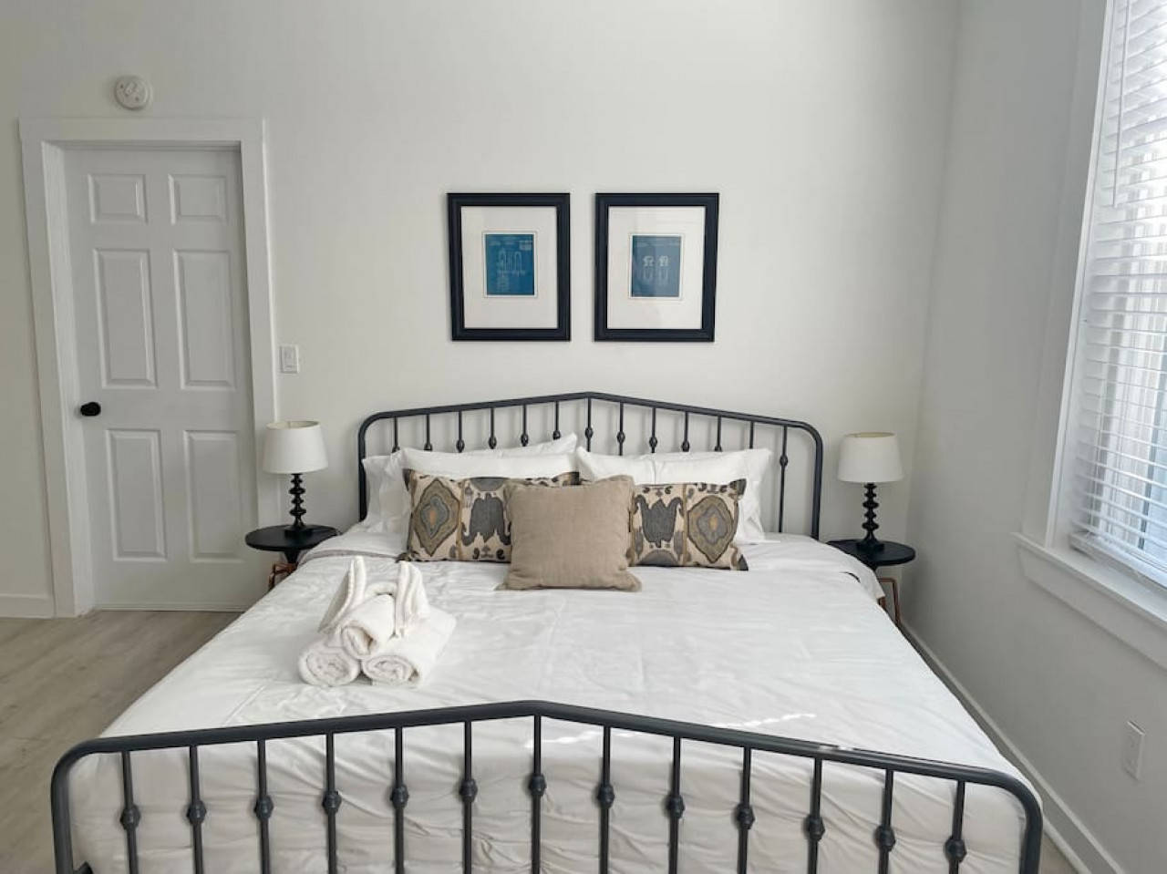 Huge Downtown Retreat Walkable to Everything, Cincinnati, Ohio Bed and