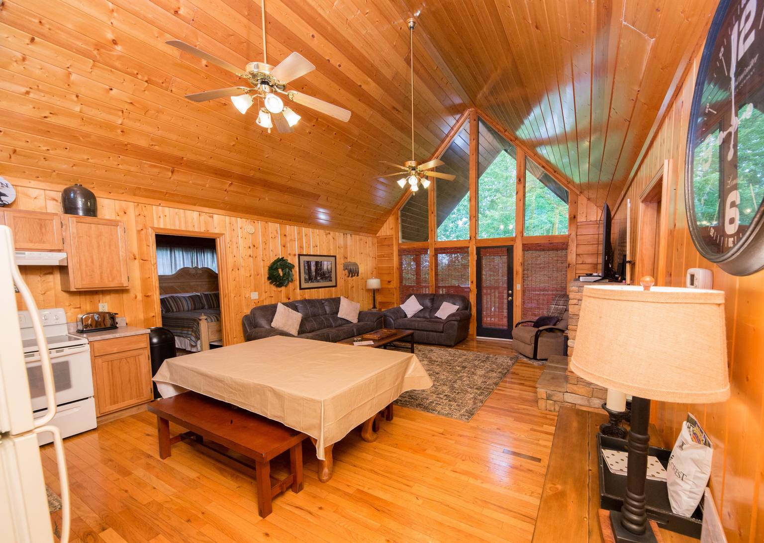 Homey Family Cabin perfect for Rest and Relaxation, Sevierville