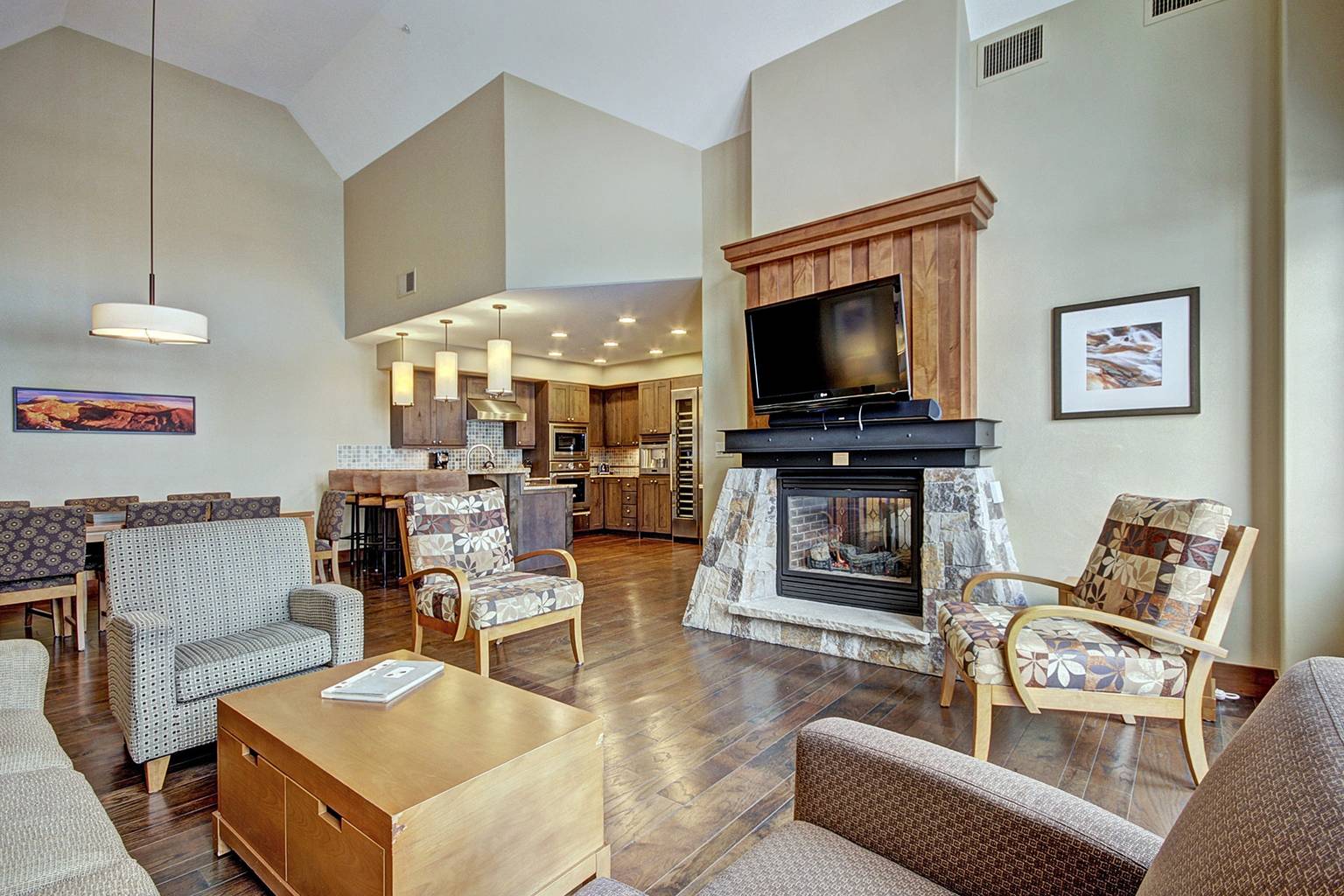 Penthouse 4 Bedroom Condo at Base of Peak 8, Breckenridge, Colorado Bed and Breakfasts Inns
