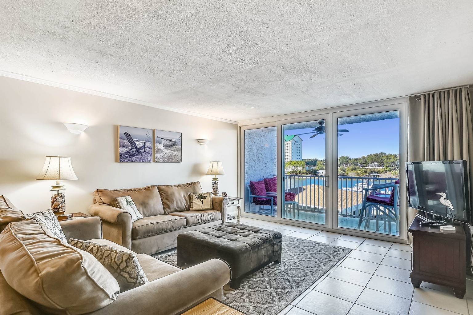 Dolphin Point 303A is a Cute 2 BR overlooking the Harbor, Destin ...