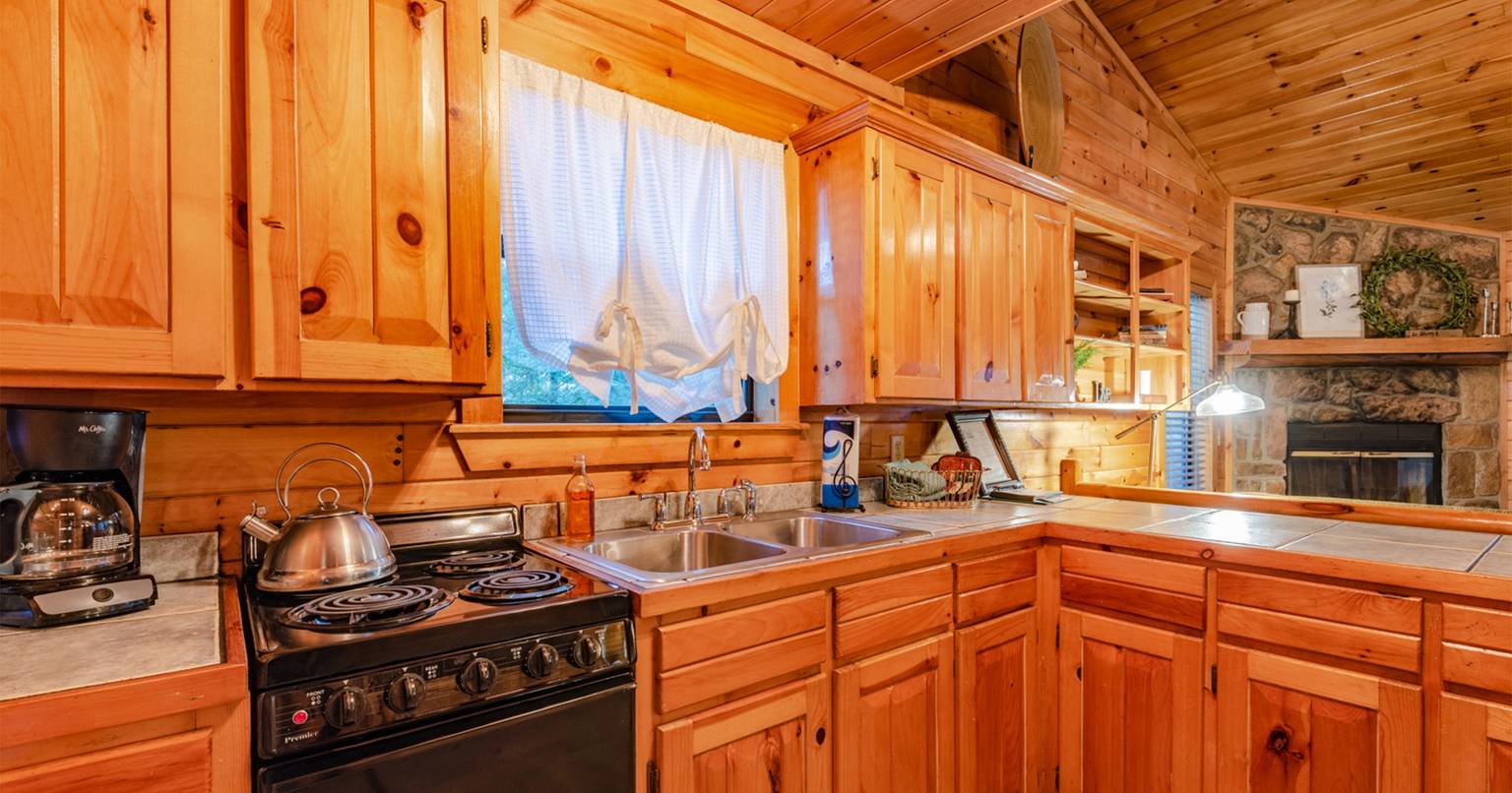 The Haven Romantic cabin, Broken Bow, OK Bed and Breakfasts Inns