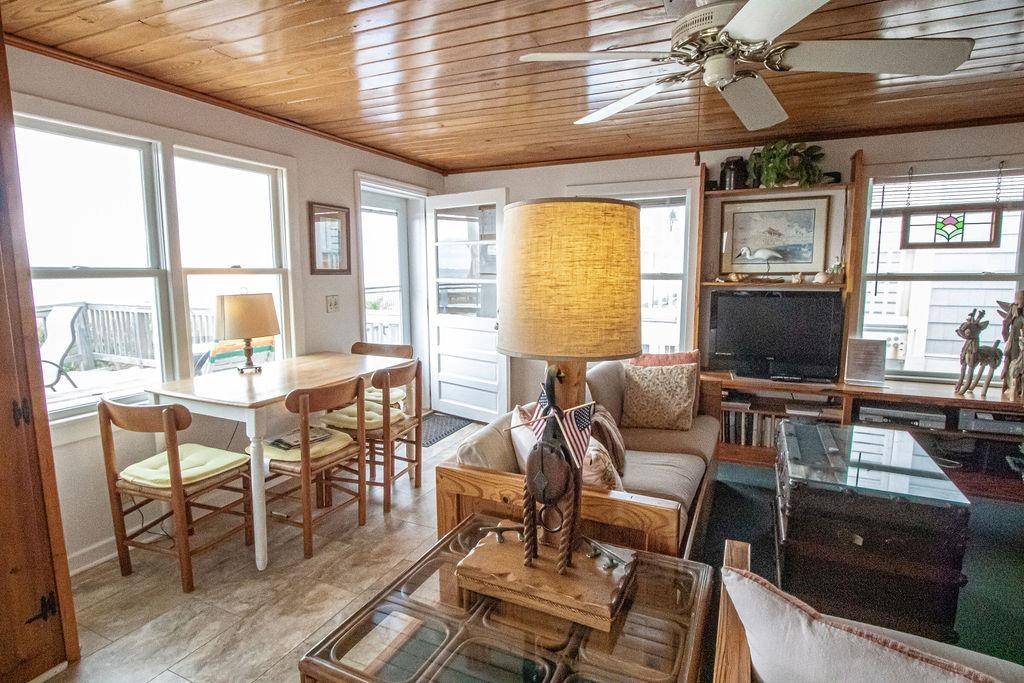 The Captain's Quarters, Holden Beach, North Carolina Bed and Breakfasts