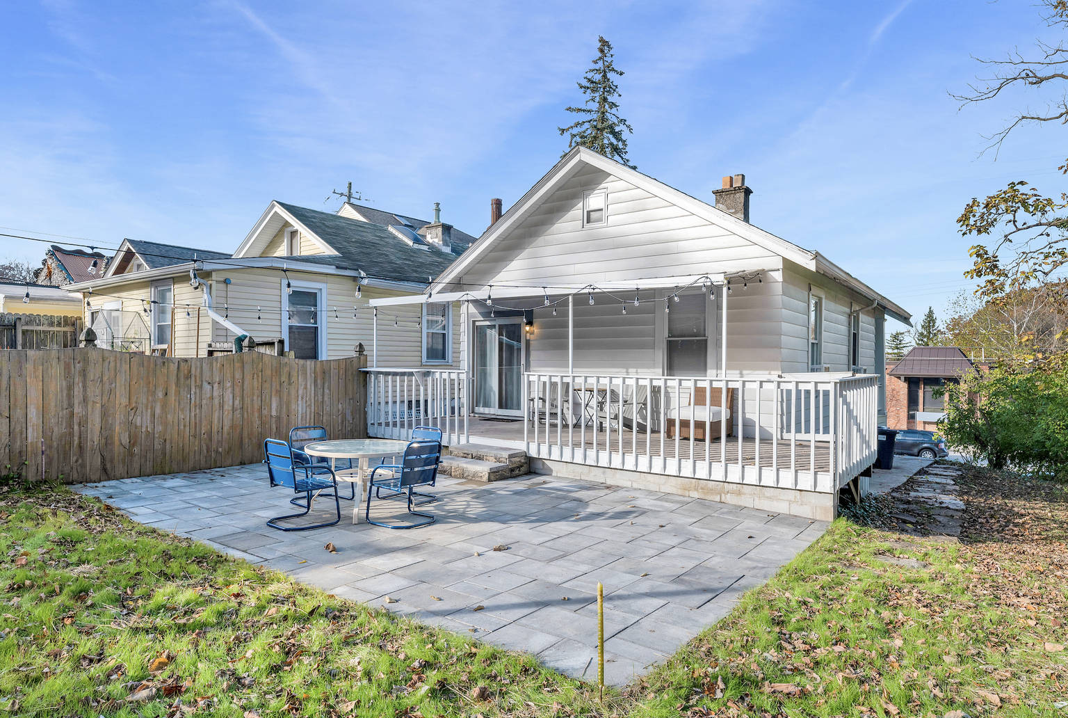 Cozy Cottage in the Heart of Hyde Park, Cincinnati, Ohio Bed and