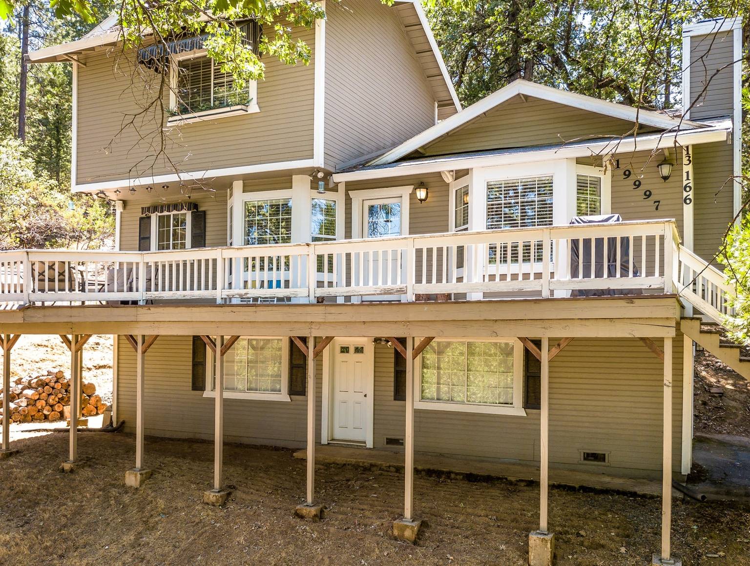 Ridgecrest Rendezvous You will Love the Huge WrapAround Deck