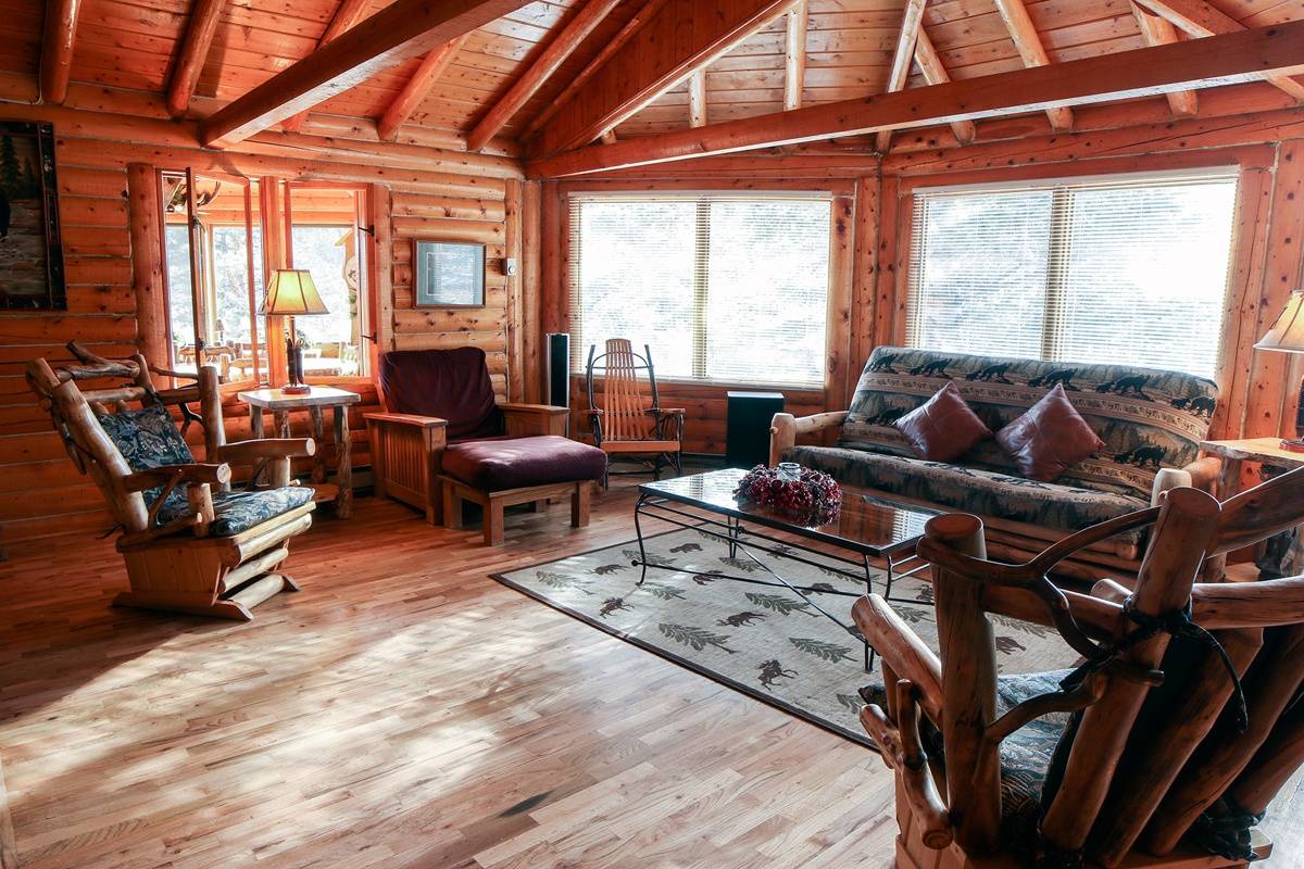 Mountain Masterpiece Beautiful cabin on 2.2 acres at Wildbasin