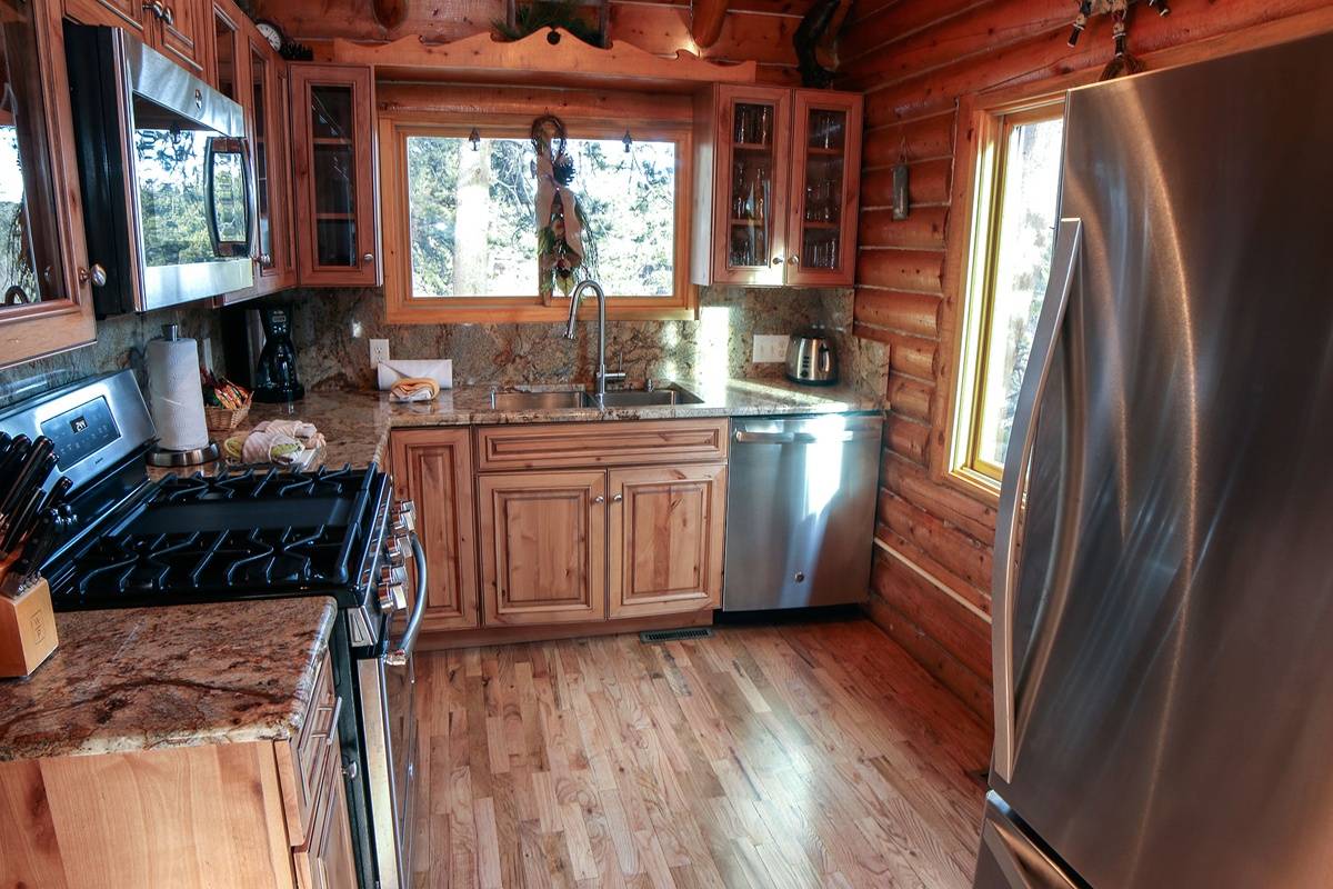 Mountain Masterpiece Beautiful cabin on 2.2 acres at Wildbasin