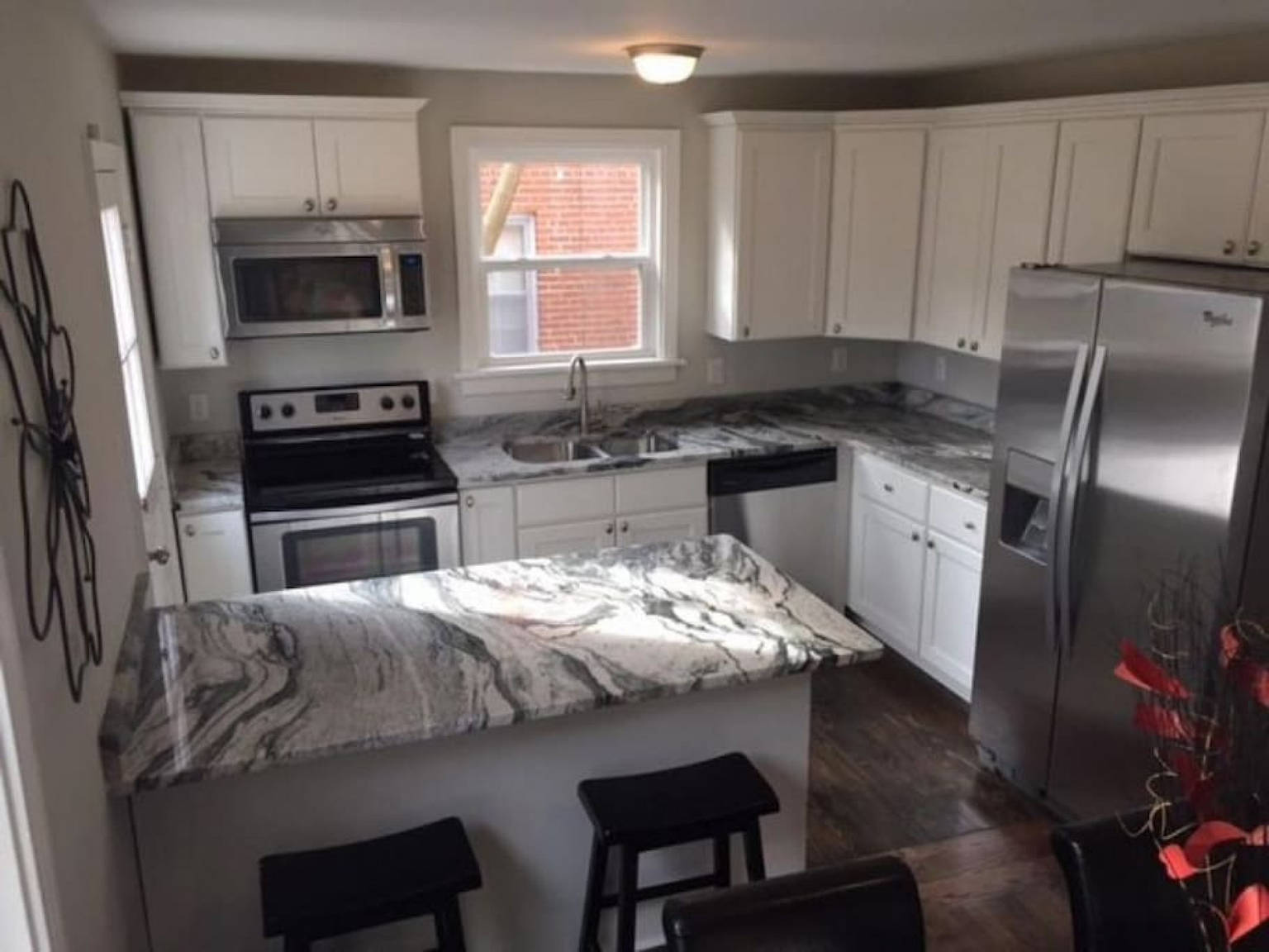 ★Private House + Yard Central Location to All RVA★, Richmond, Virginia Bed and Breakfasts Inns