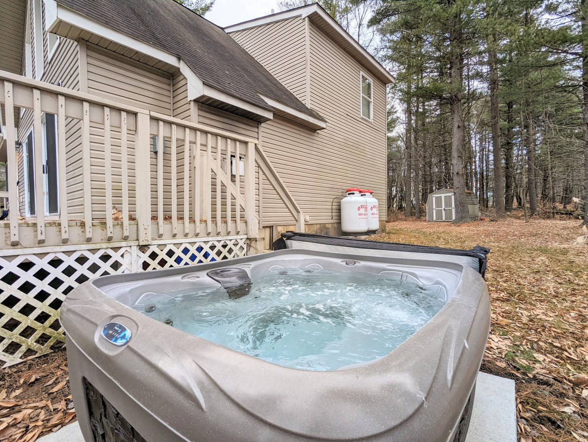 The Camelot Chalet, Blakeslee, Pennsylvania Bed and Breakfasts Inns