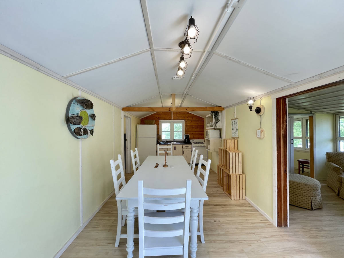 Cottage 4 Catch More Resort, Campbellford, Ontario Bed and Breakfasts