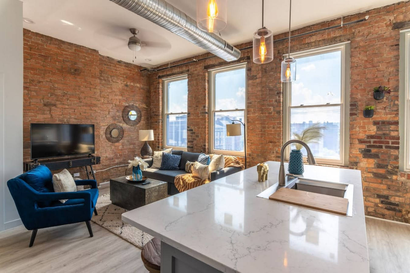 Cheetah Explore OTR/Downtown from Rhinegeist, Cincinnati, Ohio Bed and Breakfasts Inns