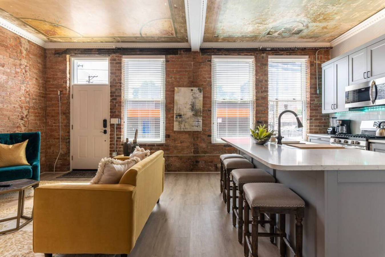 Parlor Explore OTR/Downtown from a Renovated Condo, Cincinnati, Ohio