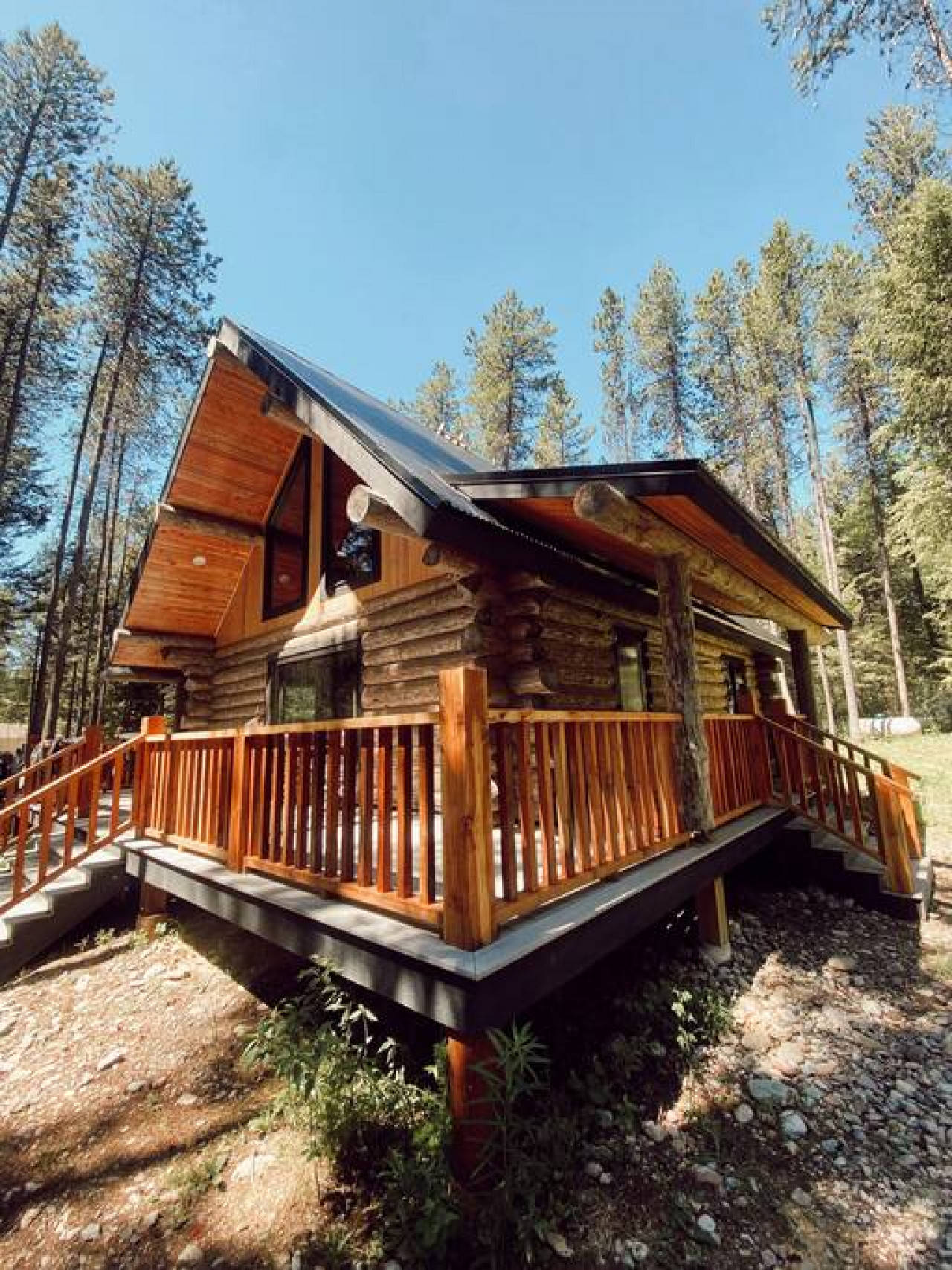 Our Glacier Getaway, A Romantic Cabin in the Woods, West Glacier