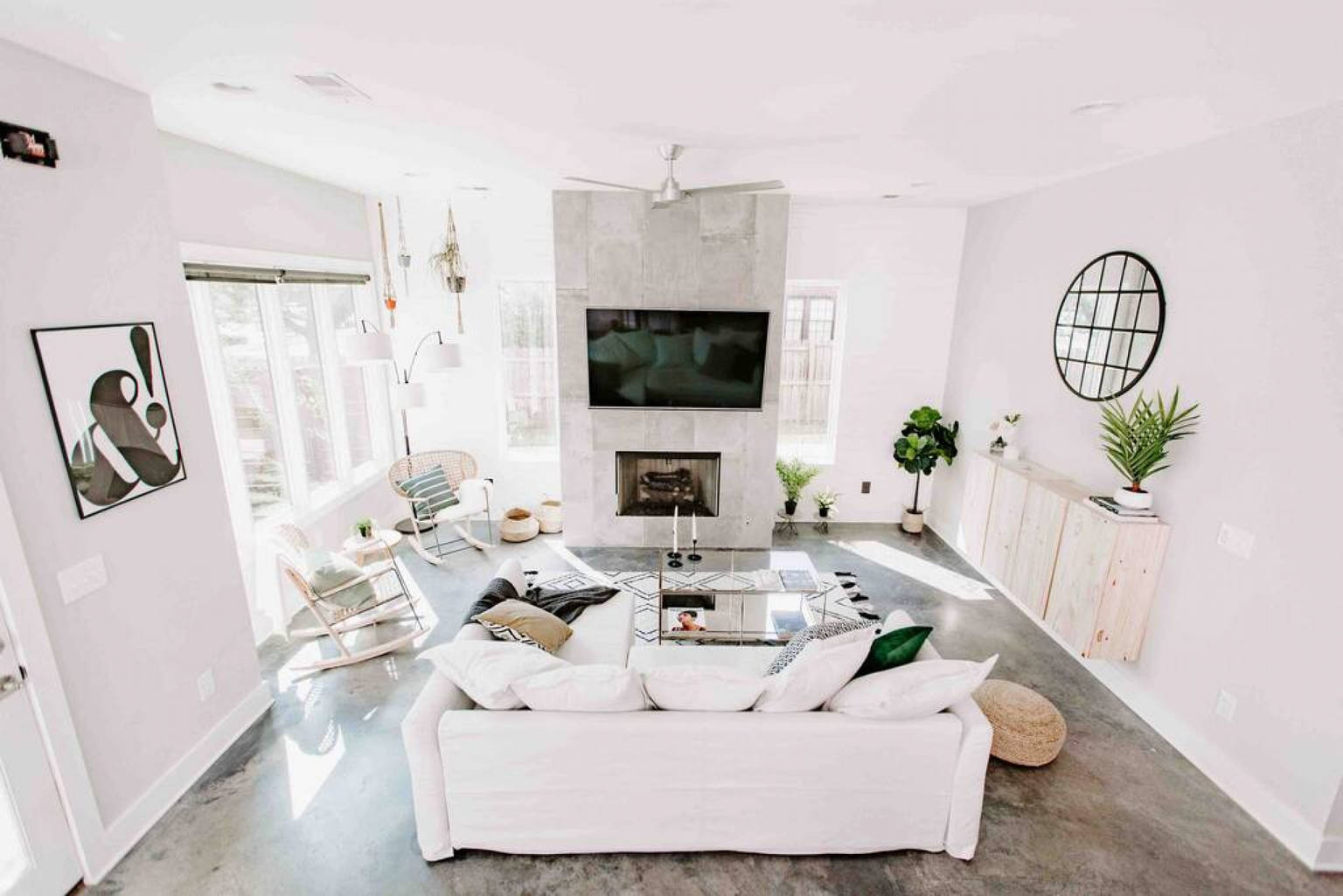 Modern Luxury Rooftop Deck 3 mi to Downtown, Nashville, Tennessee