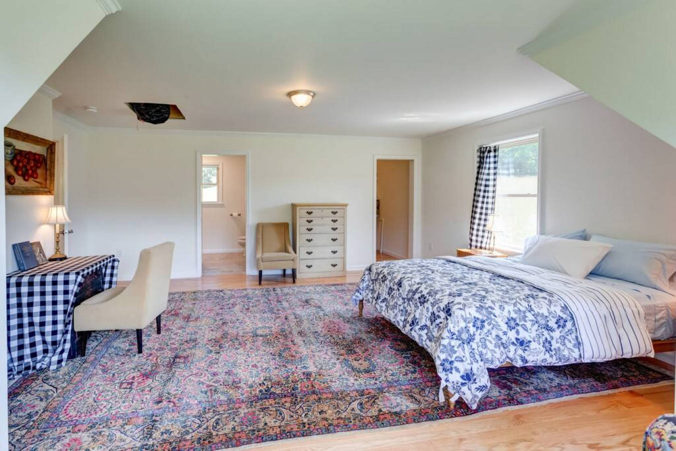 111 Acre 4BR 4 Bath Retreat with Hiking Trails, Bovina Center, New York