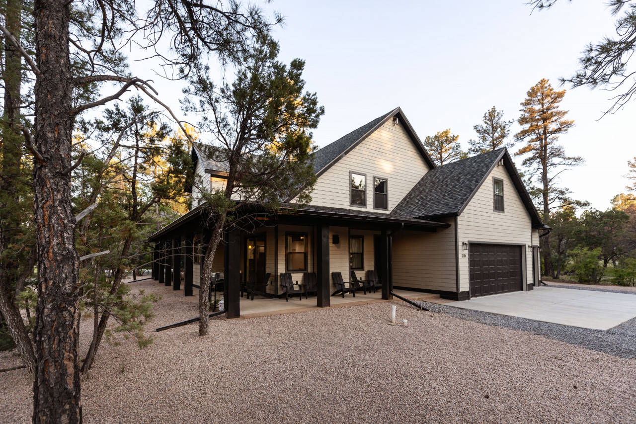 Sage Mountain Lodge, Show Low, AZ Bed and Breakfasts Inns