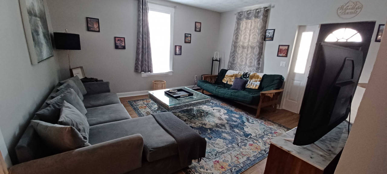 Hocking Hills Nostalgic in Nelsonville, Nelsonville, Ohio Bed and