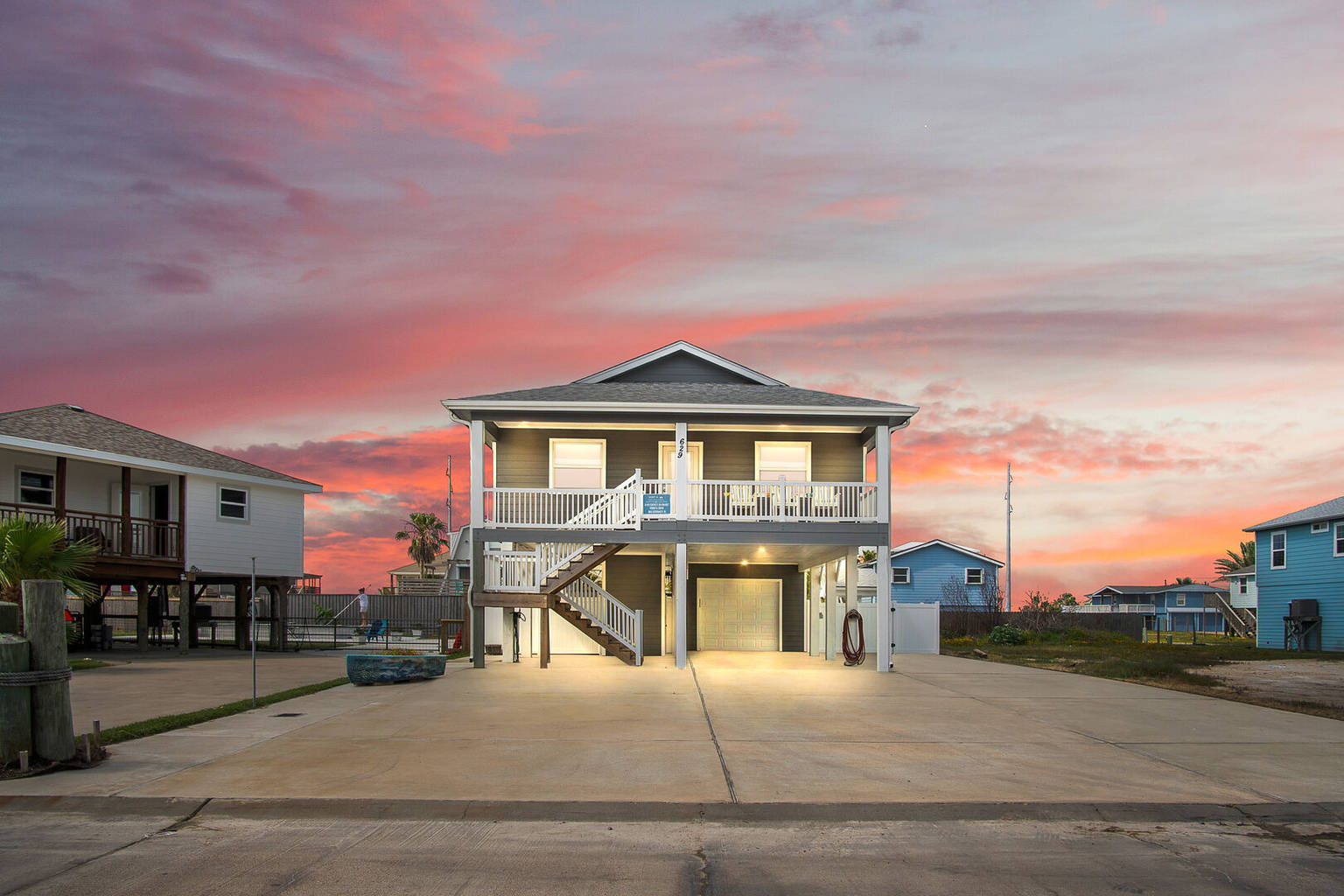 Port Aransas Texas Bed and Breakfast Inn Latitude Adjustment PRIVATE POOL/ELEVATOR!