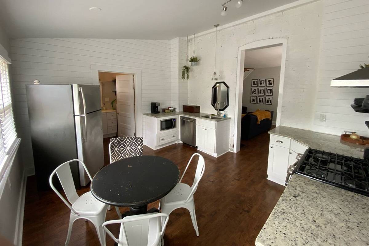 Germantown Gem 7BR/3.5BA 2 Houses Side by Side, Louisville