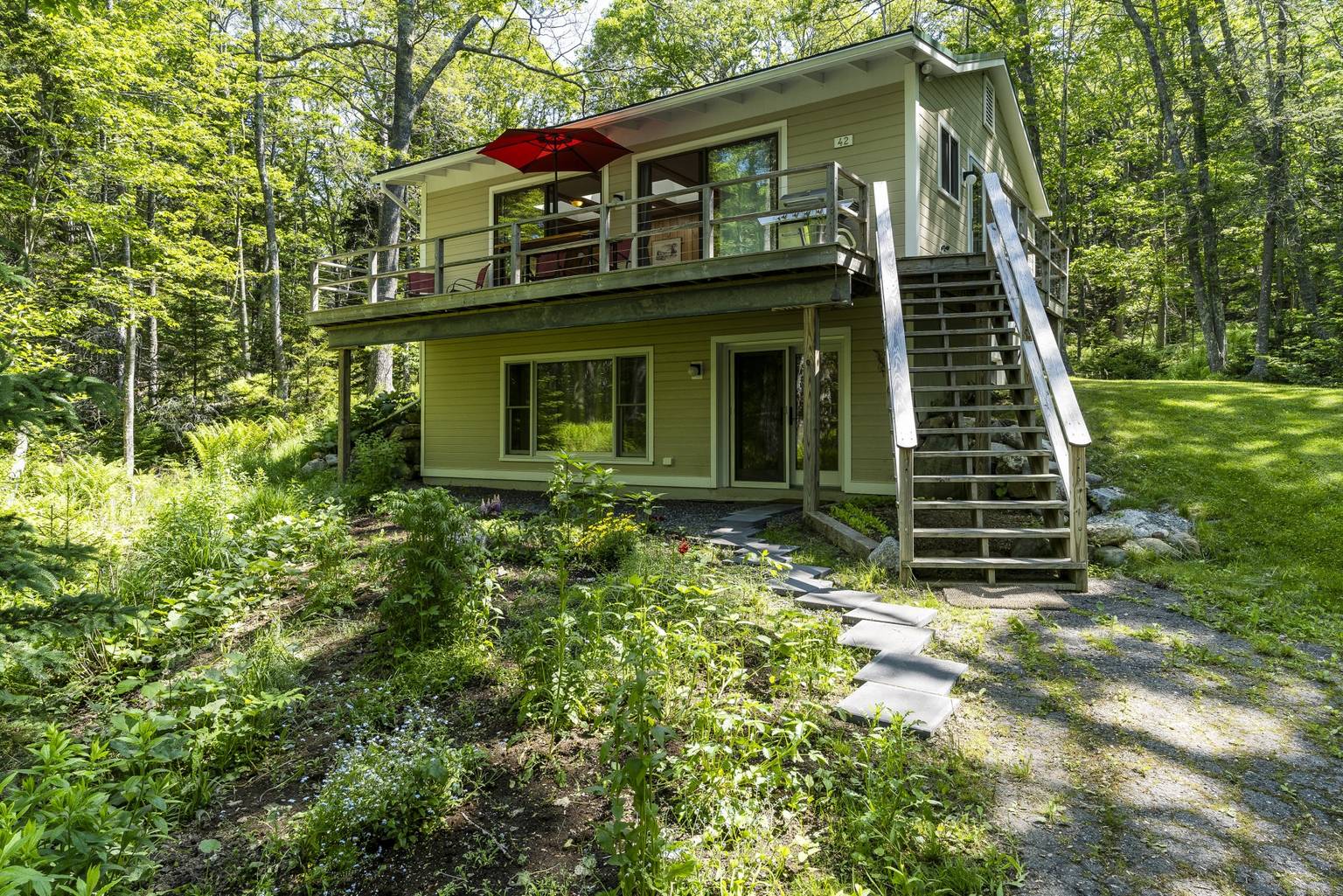 The Smuggler's Retreat, Boothbay, Maine Bed and Breakfasts Inns