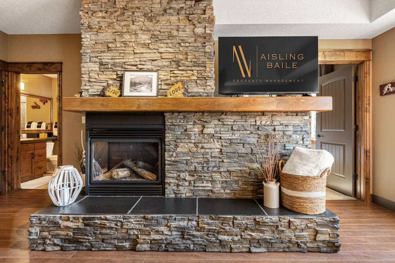 Wild Horses Pool Hot Tub Hot Springs, Radium Hot Springs, British